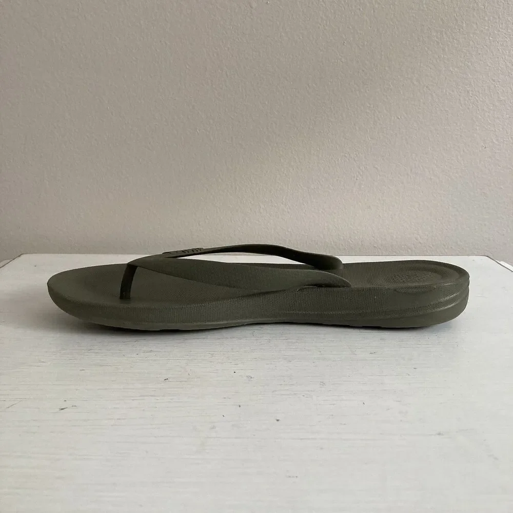 FitFlop iQushion Ergonomic Green Comfort Flip Flops Mens Size 9 Comfort